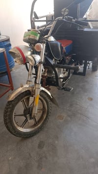 السعرمليون وربع قفل وياها ابليته وست اوراق 07725280541