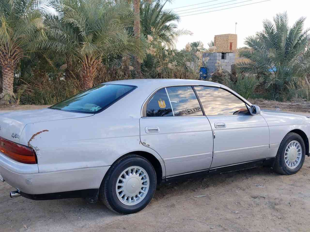 اسلام عليكم سيارة بطة للبيع موديل 92مكفوله كفاله عامة من الضربه وألاصوليات والعيب الشرعي ماعدا دحجه ستوته بلمدكر الخلفي رقم بصرة تحويل ثاني يوم تخم تاير حداديه كله جديد الله شاهد السيارة حلوه واحلى من الصوره السعر 65 وبيها مجال   مكاني ناصريه سوك الشيوخ 
رقم الهاتف 
***********
