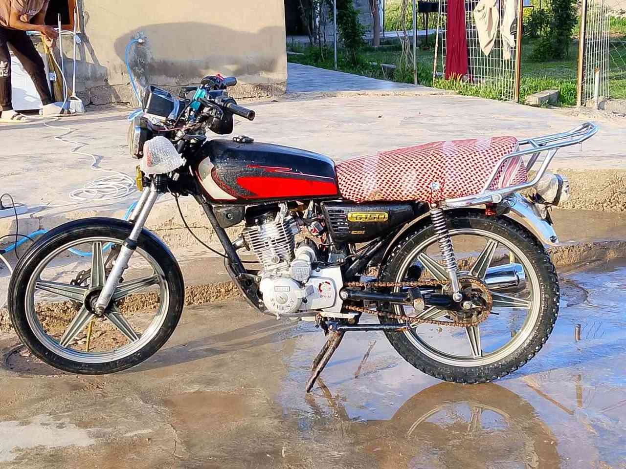 السلام عليكم موطور سافاني 2020 المطور جديد مال بريه حاوي يمشي موطور هندل واحد يشتغل معمر جديد ومحتاج واريد ابيعو  المكان اشميط ***********
