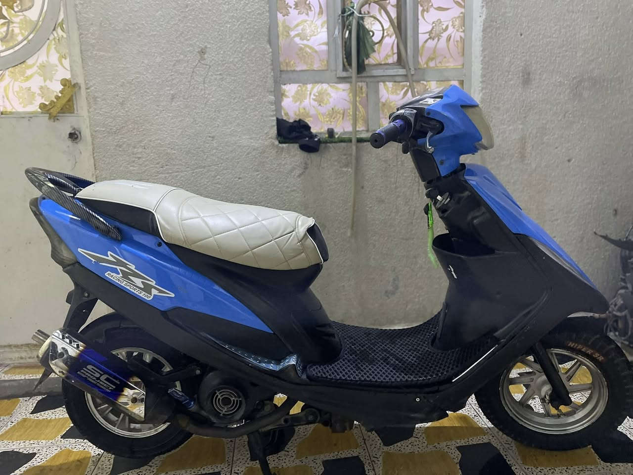 السلام عليكم 
دراجه ماكس مفتوحه 49 دراجه عليه ادامه كامله نهضه ومعدل ودراجه نضيفه ماناقصه شي كهربائيات كله شغاله السعر 600 وبيه مجال مكاني شارع التاميم قرب افران السوداني ***********
