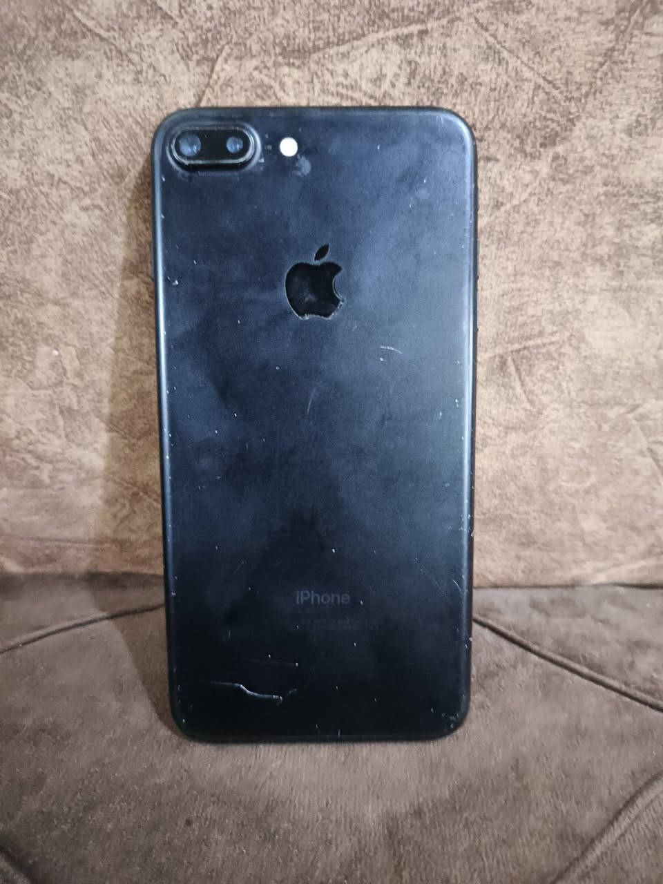 السلام عليكم للبيع ايفون7 بلاس ذاكره 128 نضيف كلش مبدل بطاريه اصليه سعه البطاريه 100 السعر 65 بي مجال قليل للاستفسار ***********
