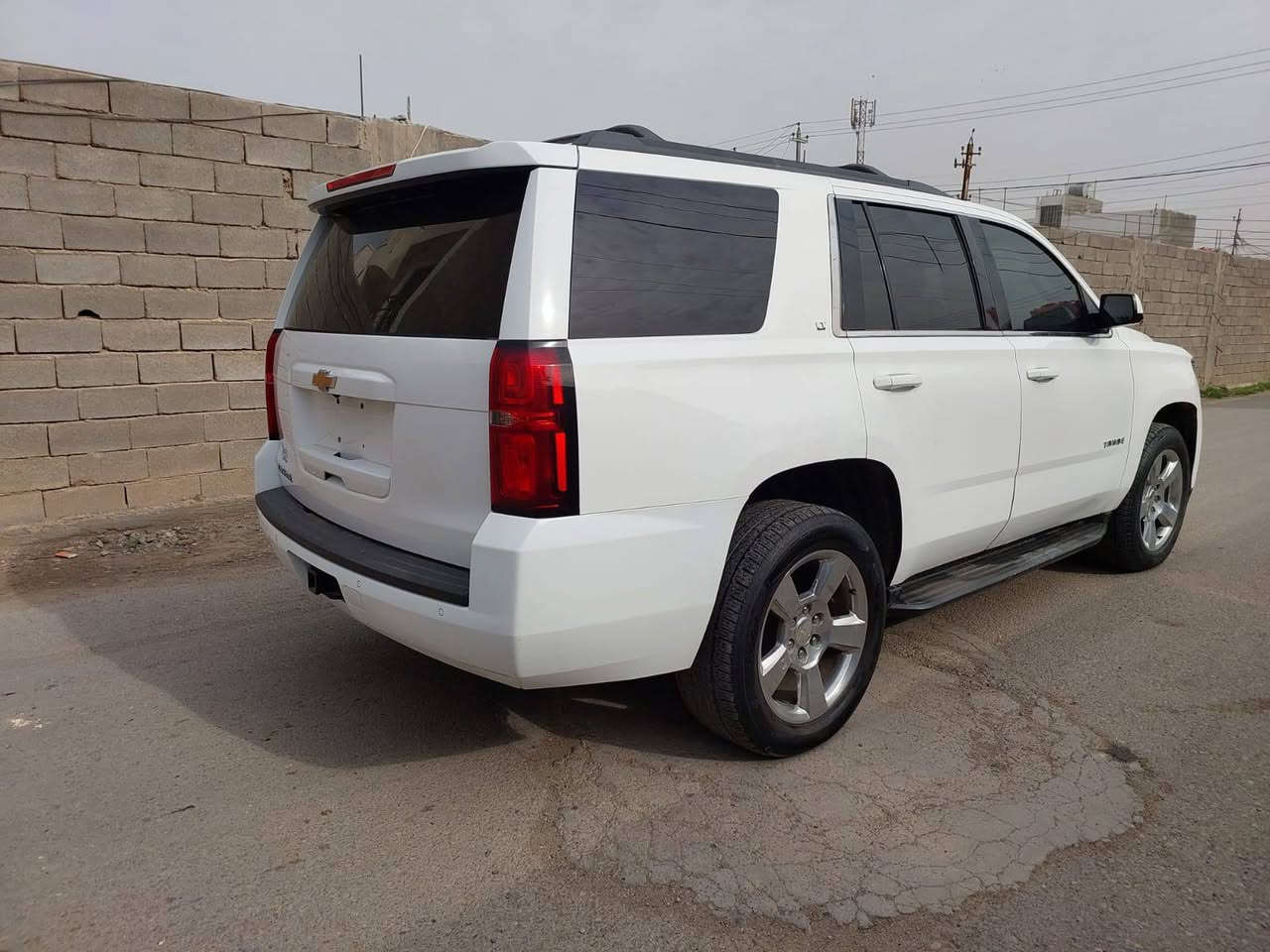 السلام عليكم ورحمة الله وبركاته تاهو  ادوات كصه قماره/  ادوات  

تاهو ادوات موديل 2017
السياره دخول جديد مكفوله من العشاير ول انتربول 
 
الموصفات / LT فول عده البصمه
 السياره جديده ب معنه الكلمه 
فتحه 
داخل جلد عسلي
دلعه كهرباء 
شاشه كبيره 
ويل حجم 20
مكان السياره بغداد مدينه الصدر 
السعر 140وبيها مجال
رقم الموبايل
***********
***********
للبيع فقط بدون مراوس
