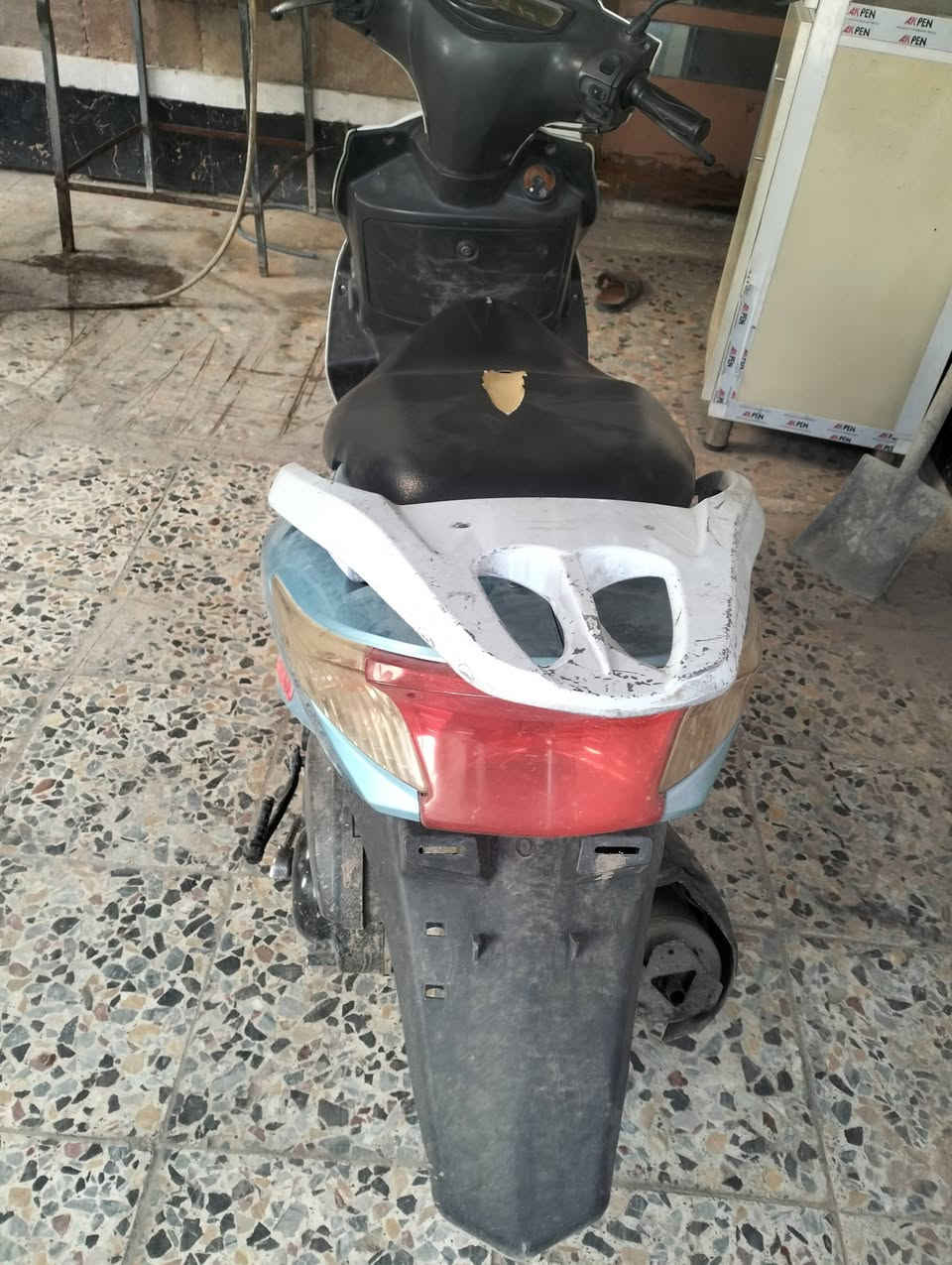 دراجه كامكو للبيع ب 275 وبيها مجال ***********
او 
 0771248384
