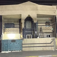٢٠٠م • واجهة ١٠م • الشباب المربع الذهبي