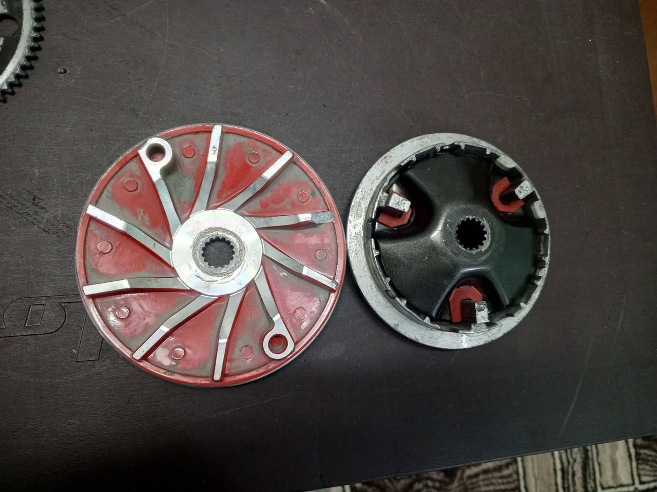 السلام عليكم غراض سكنس جبلي تصفية ***********
كلج خلفي 50 
كلج إمامي 45
قمجي سكليتر خطين 8
قمجي كيلو متر 15 
ستاند صفحة 5
قايش رمبه جلاتين 15
مروحة فلاوين 10
دشلي سلف +بيت الصجم 30
طابوكه جبلي 225 قفل
جويتر 100
تخم سوادات كلمن وسعره سعر التخم كامل 70
سبايدر 20
شاصي 140
كشن 30
ستيرن رياضي JS 60
عنبار بريك إمامي 20
بطل سوبر 10
لسان جنطه 10
نوزل هوه وصونداته 15
عقل 100
كتف شحن 35
دبلات 35
هاوزن 35
مكاني بغداد حي الحسين
