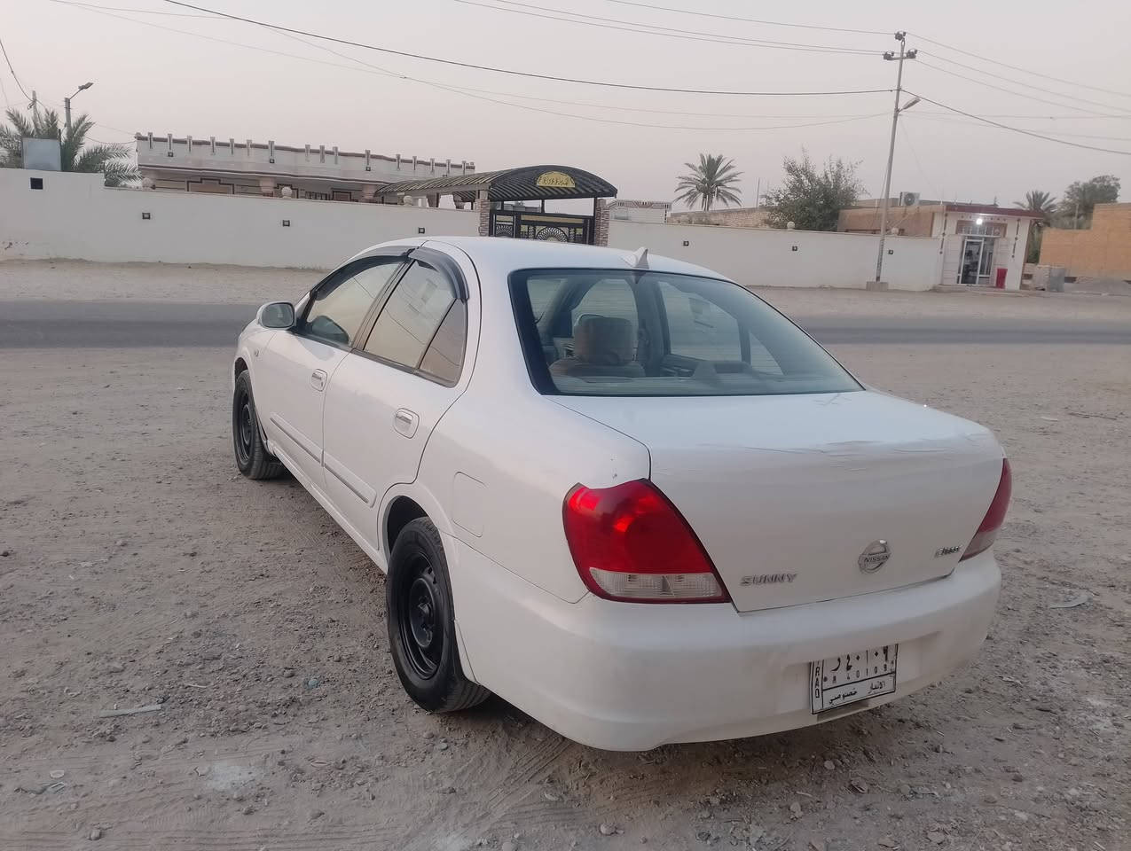 سلام عليكم سني للبيع موديل 2010 ياباني اصلي محرك اسود  1600 تخم تاير جديد صدر جديد كير مكفول   تبريد شغال ما بيه كل نقص سياره بيه طخه جاملغ صبغ اني ابيع حزام ما بيه اي دواخل سياره حلوه بعد أحلى من صور مكان السياره الانبار هيت السعر 72 مجال بصيط الإتصال  ع رقم ***********
