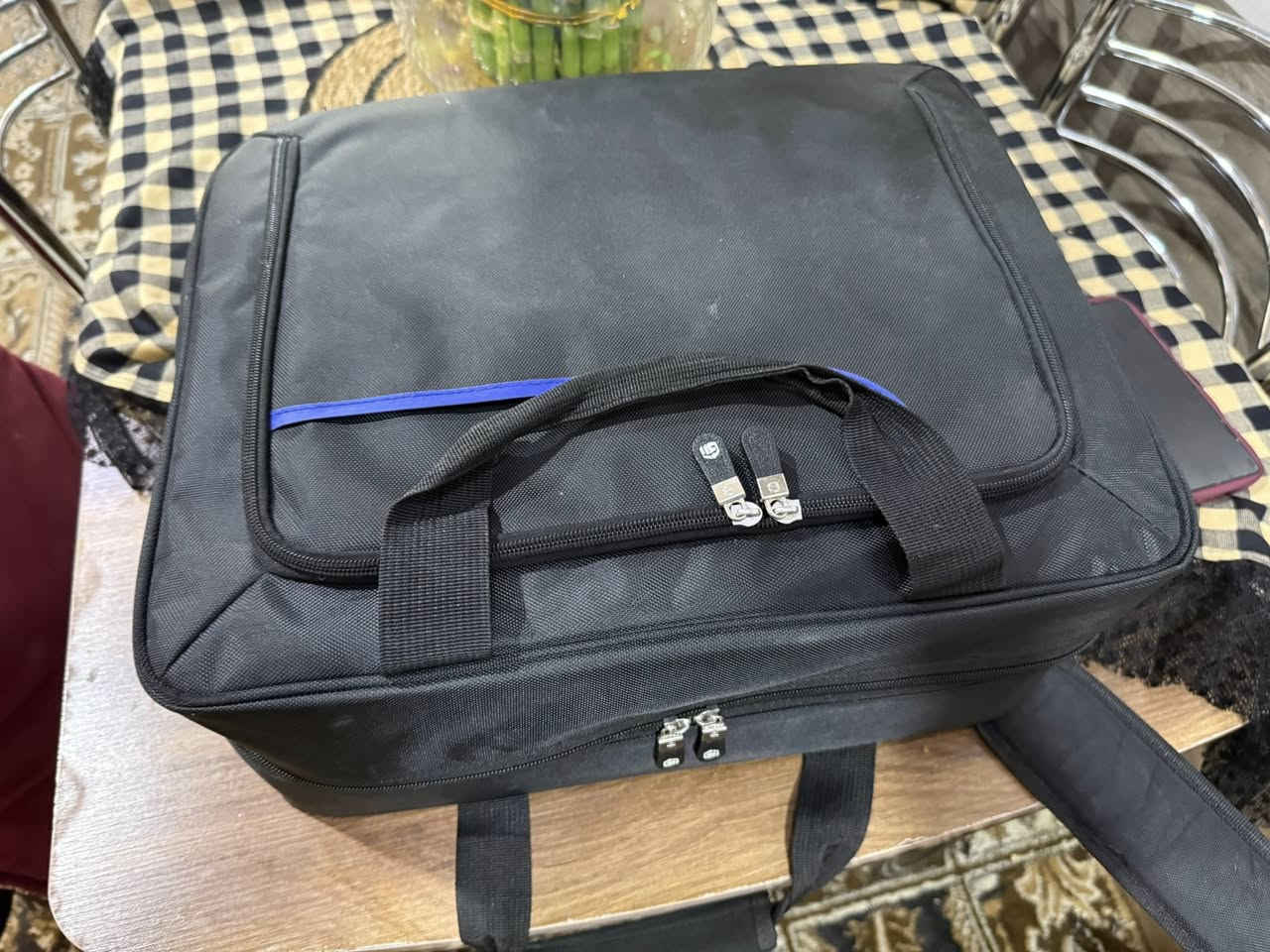 بلي ٥ فات أمريكي 🇺🇸 مع ستاند وحقيبة وجوستكات عدد ٢
مكاني حي البنوك مطعم ملكة رقمي *********** السعر ٦٠٠ ألف
