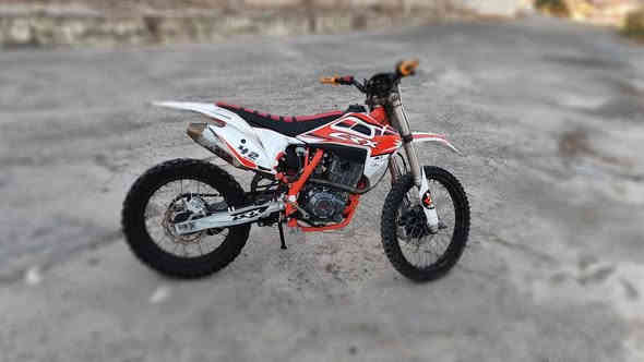 سڵاوی خوا لەهەموو لایەک  srx  بۆفرۆشتن
مۆدێل 2024
مەکینە250زنجیر
ماڵەکەمەزبووتە کارەبایی ومەکینە ڕۆندانی  نیە دوکەڵی نیە سەوتی تیانیە بێسەر ئێشە 
به شه رتي هه مو شتيكي گيرو مه كينه ي به شه رت 
شوين. كويه
***********

لەسەر ئیزنی ئەدمین كويسينجاك
