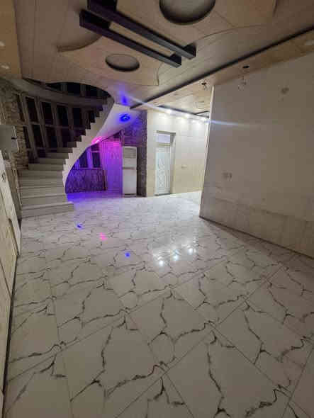 بيت للايجار مؤثث وجاهز للسكن 
الموقع / التقيه الثالثه 
المساحة ٢٠٠م 
يحتوي ع 
غرفة نوم مؤثثة غرفة + سبلت
صالة تحتوي ع سبلت 
مطبخ مؤثث كاونتر +سبلت+ طباخ 
استقبال تحتوي ع تخم قنفات + سبلت 
مجمع صحيات خارجي وداخلي 
للاستفسار الاتصال *********** واتساب مراجعه المكتب العاصمة للعقارات والمقاولات العامه العنوان الديوانية ام الخيل ساحه الاحتفالات قرب البلديه الجديده *********** واتساب
