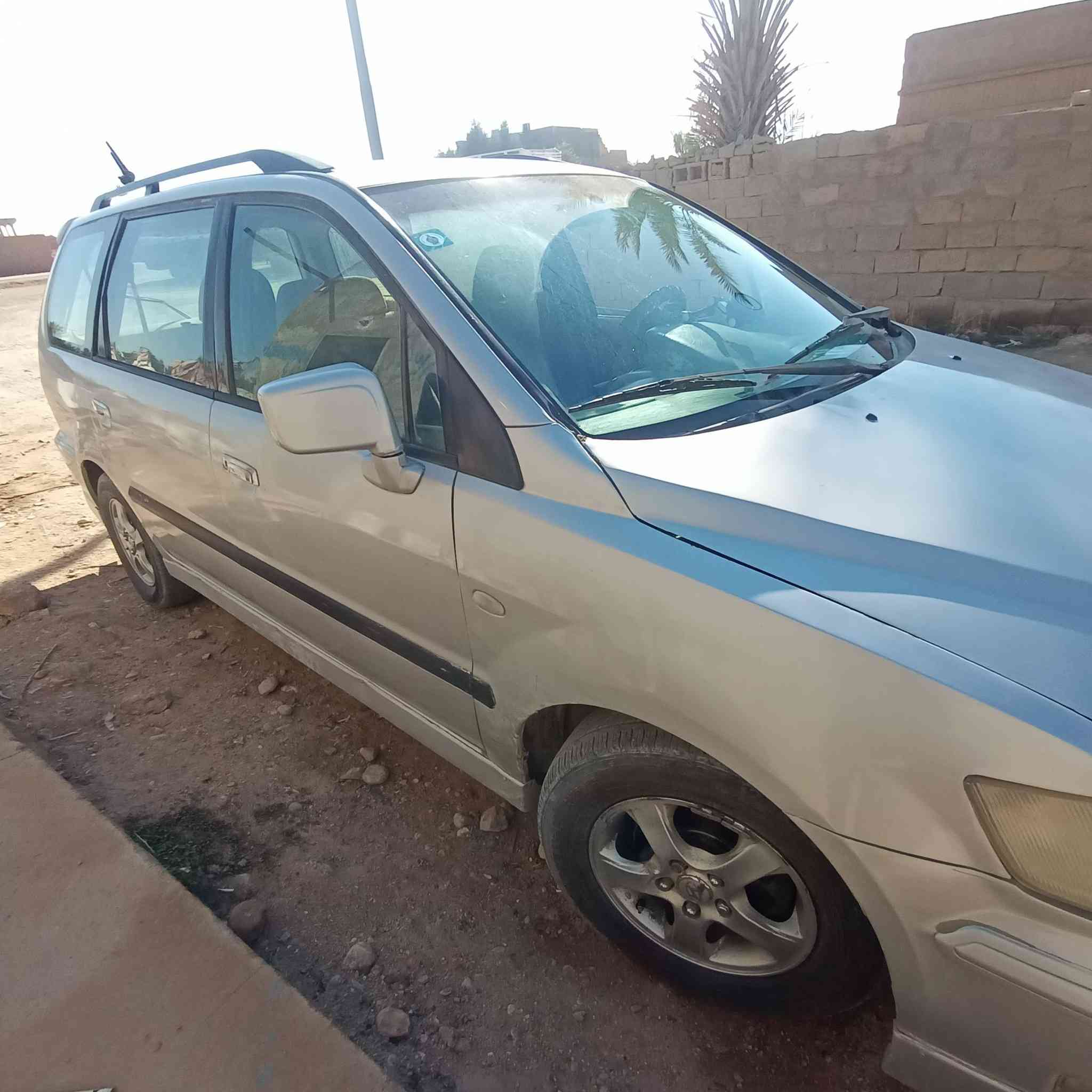 سلام عليكم
سياره ميتسوبيشي7 راكب للبيع 
كير ومحرك كامري العنوان النبار 
سعر 65 وبيها مجال 
لمزيد من التفاصيل *********** يوجد واتساب
