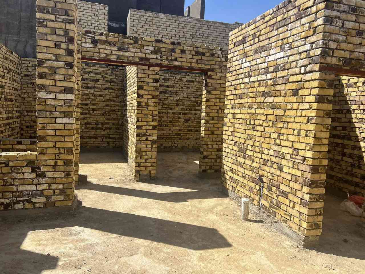 السلام عليكم هيكل مساحه ١٥٠ م
واجه ٧/٥ *٢٠ 

طابو زراعي سند ٢٥ تحويل مباشر 

خدمات كامله تبليط كهرباء ماء مجاري إنترنيت ضوئي 

عنوانه نادر حي الزيتون الجديد في المنتصف 

لاستفسار الاتصال ***********
