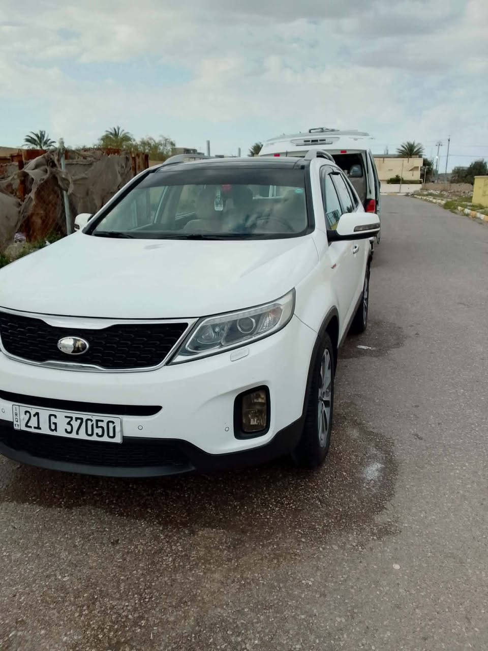 السلام عليكم سورنتو 2014 للبيع رقم سليمانية بأسمي سقفه بنيراما  مكينه 6سليندر خليجي مكاني ديالى بعقوبة
رقم:***********
