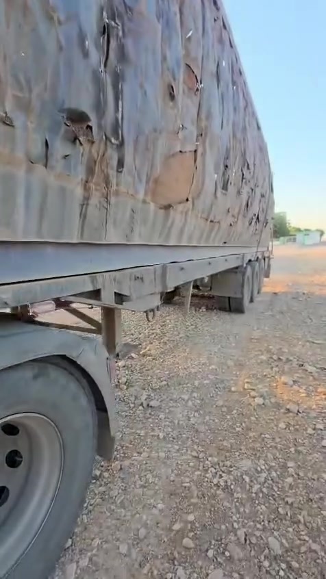 فلات دەبڵ تایە بۆ فرۆشتن لاوانەی 80فەسڵوڕەبت سلێمانی  یان گۆڕینەوا بەتەک تایە ***********
