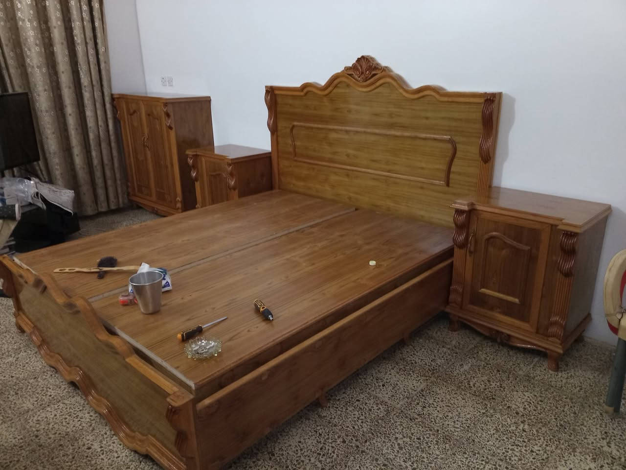 ورشه الأخوين لجميع اعمال النجارة والديكور بأدارة حسين صاحب
*********** هاتف
*********** واتساب
