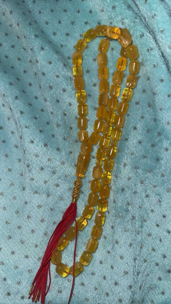 مرحبا سبحة كهرب حر طبيعي سوبر كصة كويتة كلش حلوة سبحة خشنة 51 غرام 57 حبة تنلبس بالركبة مواضحة بالصورة المهتم خل يراسلني وادزلة فديو السبحة احلى بالحقيقة مكاني بغداد ***********
