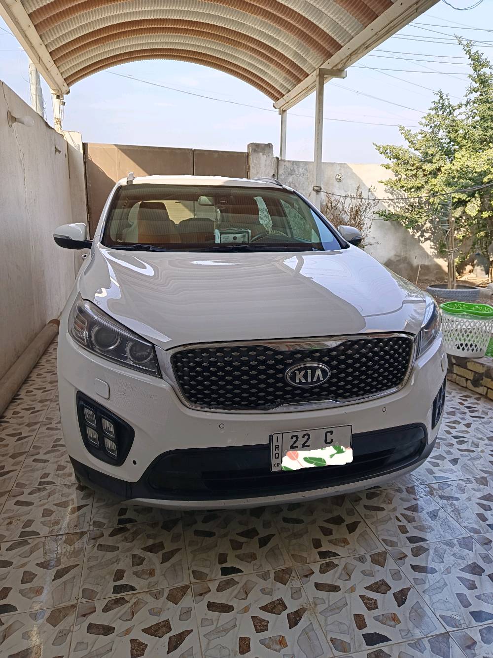 السلام عليكم (للبيع)
سورنتو مديل 2018.  خليجي  مكفوله كفاله عامه  عدا رصعه بلصندوق موضح بل صور  وبارد شبر  بل باب الخلفي 
6سلندر3500. 7راكب رقم اربيل هزه وسنويه جديده ل 2030  
السياره خير من لله 
موصفاتها  كامله عدا البنوراما  ..صندوق كهربائي ..شاشه كبيره
حساسات امامي خلفي كلهن شغالات تبريد 3قطع منفصل 
بصمه فتح وقفل .. ترحيب بل مري  ..مري شفط وباقي المواصفات معروفه 
ماشيه 85.  
اسبير بعده منازل كتلوكات كلهن موجودات 
مكاني بصره قضاء المدينه 
السعر 235 وبي مجال قليل حك الجيه 
اتصل على الرقم ***********