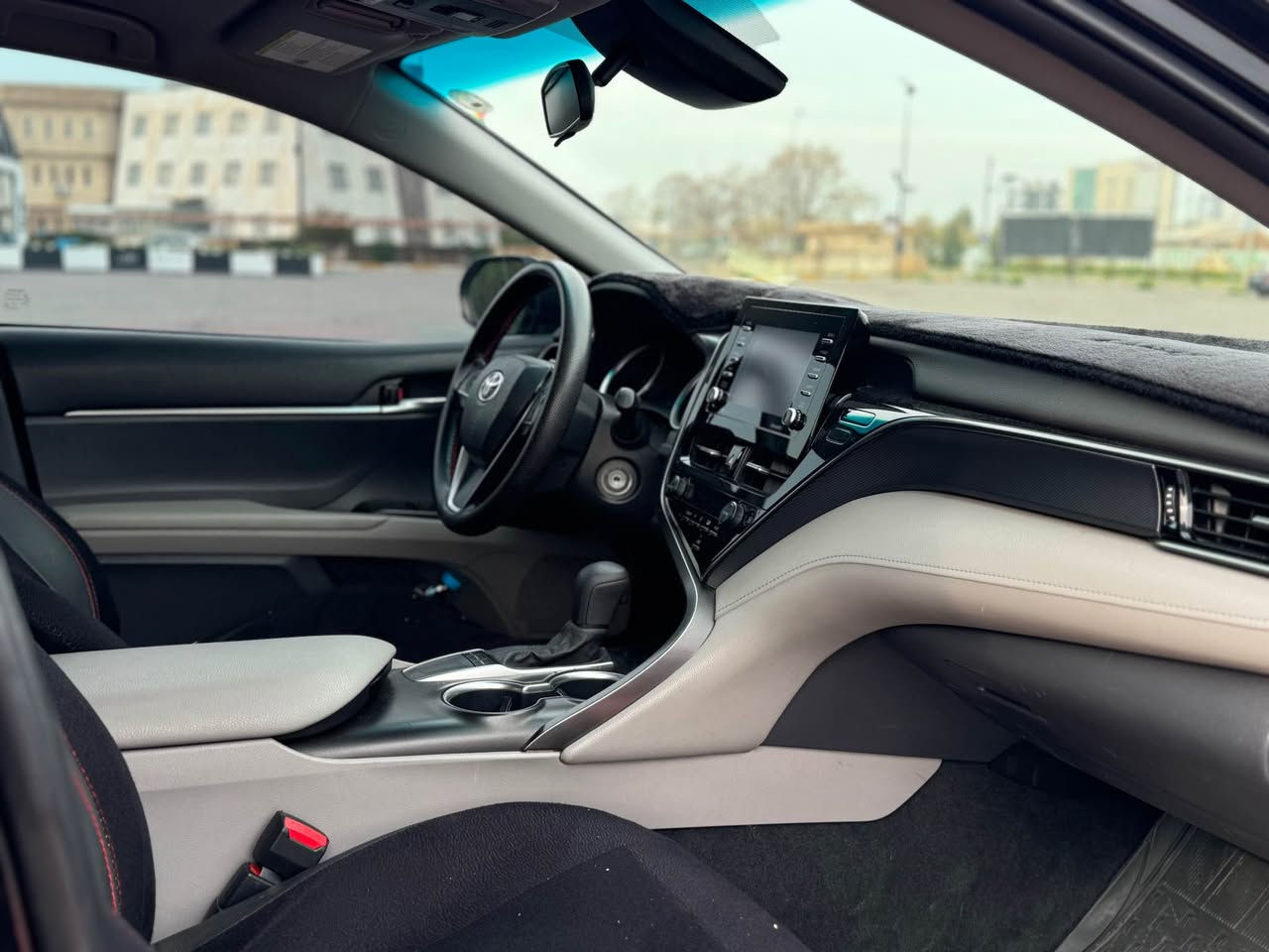 تيؤتا كاميرى مؤديل 2022
مواسه فات LE  ره شى قه تران
شاشه كاميرا فؤليؤم تعديل سورعه
رادار  زينؤن  غه تى جاده ى ره قه م 
سه نه وى هه مووى نويه يه ك پارچه ى 
بؤياغه  باقى هه مووى به شه رت 
سعر  /  ١٨٥  💵 
*********** /  ☎️ أربيل, العراق
