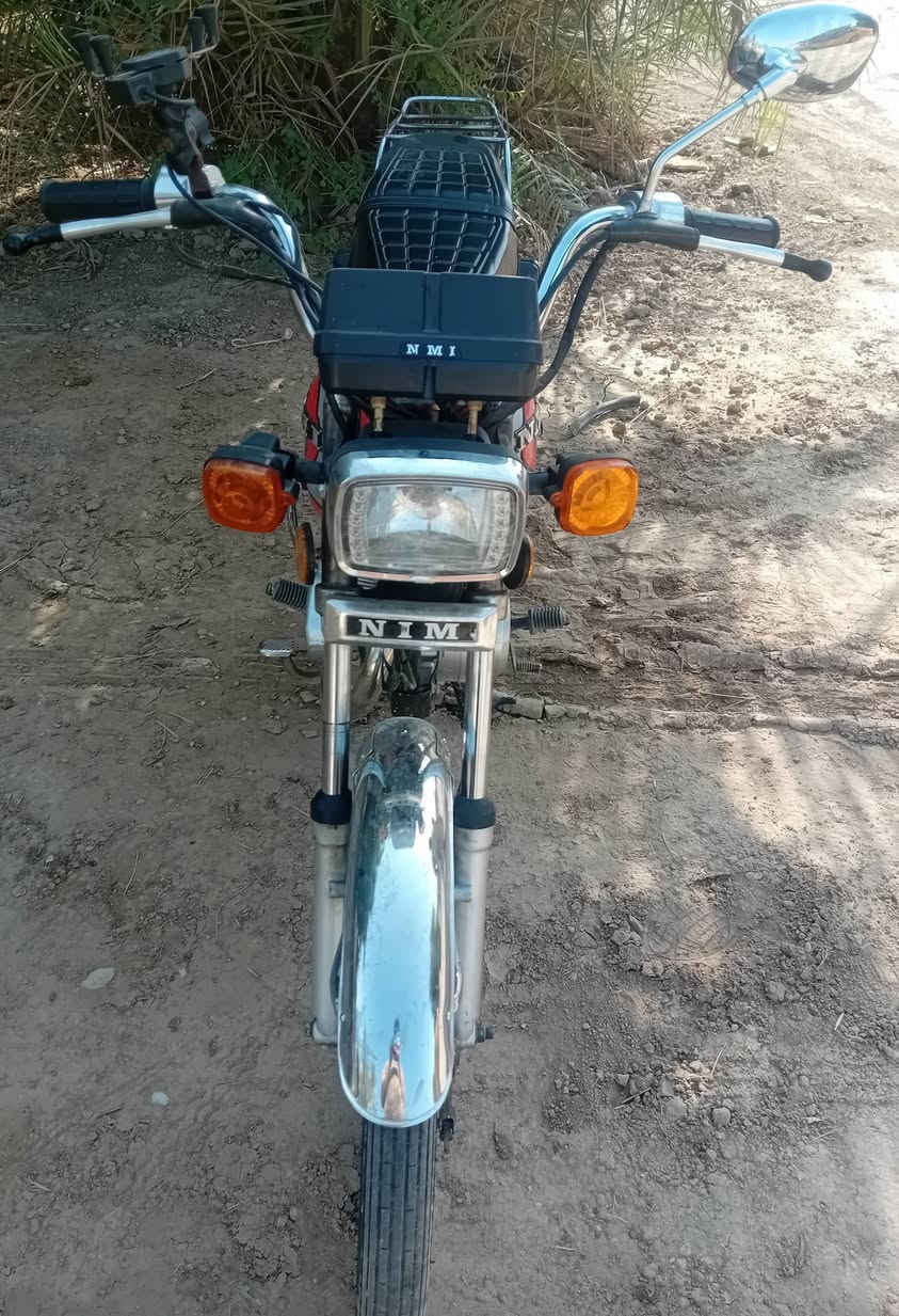 السلام عليكم دراجة للبيع المكان كربلاء
دراجة نامة شلامجة اصلي اربعة كير مديل 2021  طالعة 2023 اوراق اصولي كفالة عامة محركها ما مفتوح الدراجة فول مواصفات 
السعر خاص للاستفسار على الرقم ***********
