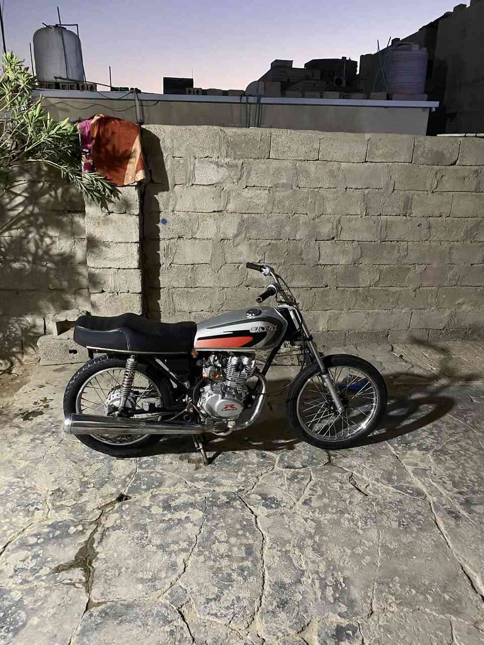 سلام عليكم دراجه للبيع دراجه جديده "بس تدخن" سعرها ٤٥٠ وبيه مجال الشرايه مكاني خور الزبير


**إذا كنت صاحب هذا الإعلان وتريد حذفه لأي سبب، رجاءا أرسل رسالة إلى الدعم الفني**