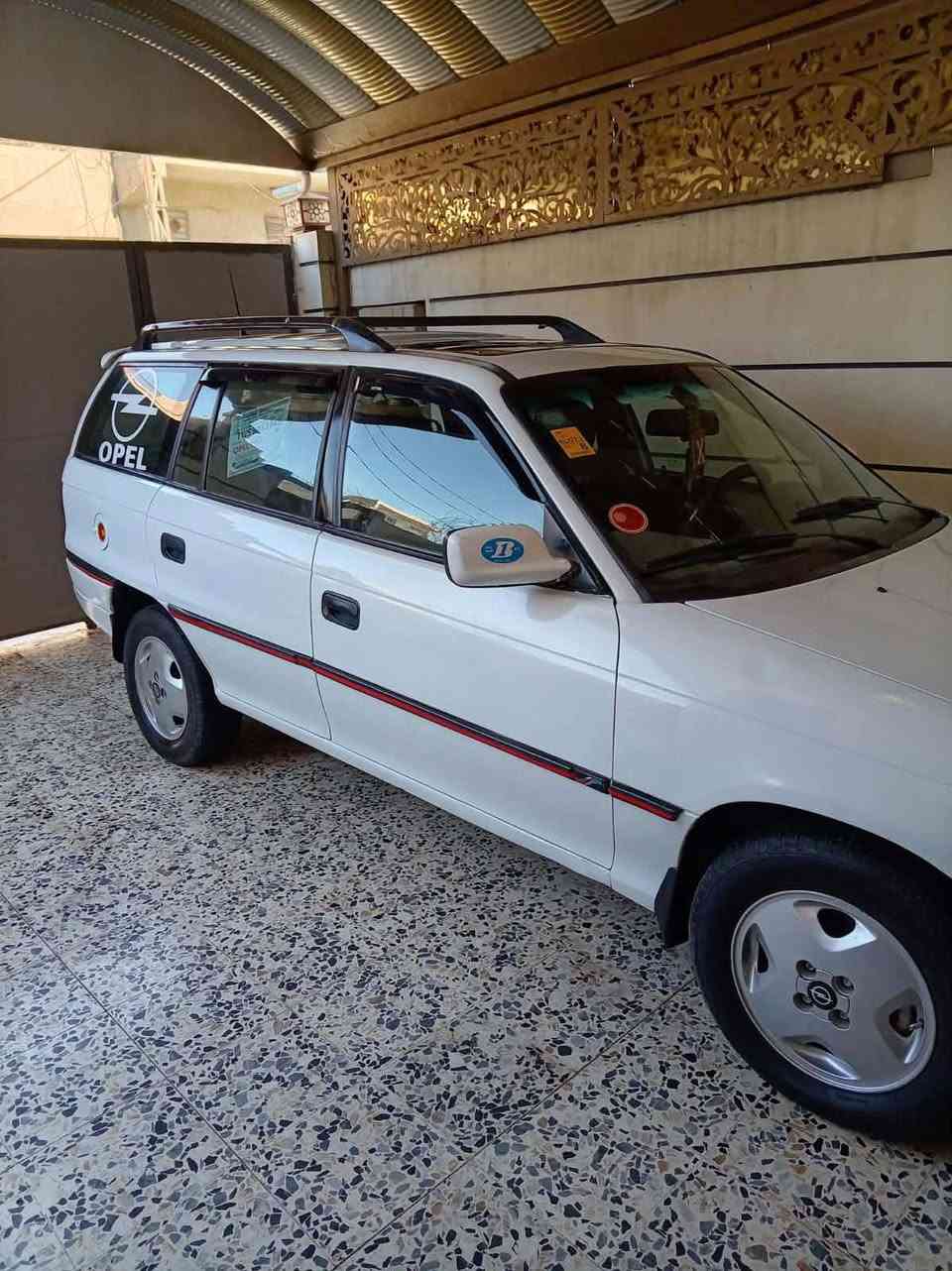 للبيع اوبل استره موديل97_وارد ياباني رقم بغداد باسمي هزه وسنويه جديده رقم انكليزي فول السياره فتحه جام كهربائي سنتر لوك اربع ويلكب واربع دسك ابلادي كلها على وضع شركه محرك_16 المرغوب سياره تدفئة تبريد كير عادي صدر تخم تاير كله جديد كهربائيات كله جديد وشغال شاشة💻 كامره السعر_55 ورقه بيها مجال العنوان ديالى بعقوبة قرب الصناعه الثالثه قرب مجمع سلمان اللهيبي رقم الهاتف‏‪***********‬‏
