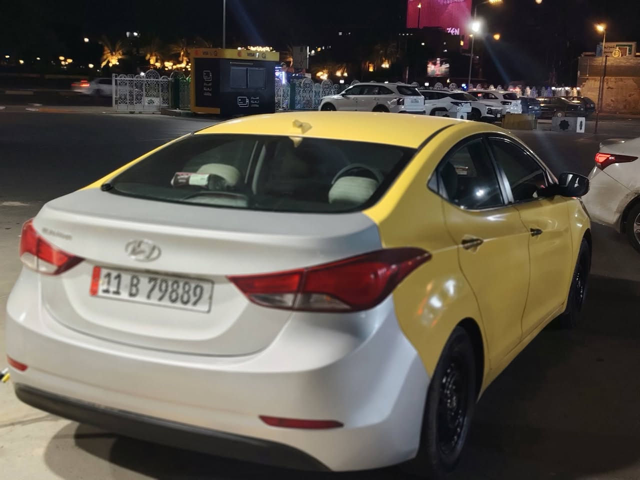 السلام عليكم النتره لبيع ٢٠١٤سياره خير من الله حادثها جاملغ الخلفي وشويه البراكيت خلفي فقط محرك ١٨٠٠ لا تنقيص ولا تبخير منظومه مال غاز القبق الصندوك بدون حادث اني بدلته  السعر ١١٣وبيها مجال بسيط         مكان السياره بغداد الكرخ ابو غريب الاستفسار اتصل عله رقم ***********
