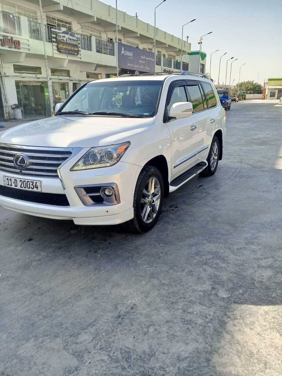 ‏سلام عليكم Lexus للبيع مودي 13 مقفولة كفالة عامة معروضة بأربع شدات وخمسة وأربعين عنوان واسط الصويرة ￼ وبيها مجال حجي جاي ￼***********￼
