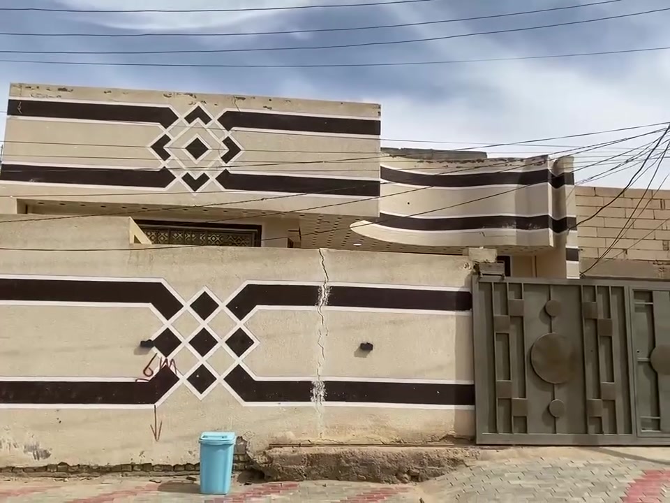 سلام عليكم للبيع بيت مساحه ٢١٠ متر مكانه حي العسكري الطاقه قطاع 17 طابقين يحتوي عل 5 غرف نوم وباقي تفاصيل بالمنشور سعر ٢٥٠ مليون استفسار اكثر اتصل عل الرقم ‭***********‬ مكلف بالنشر
