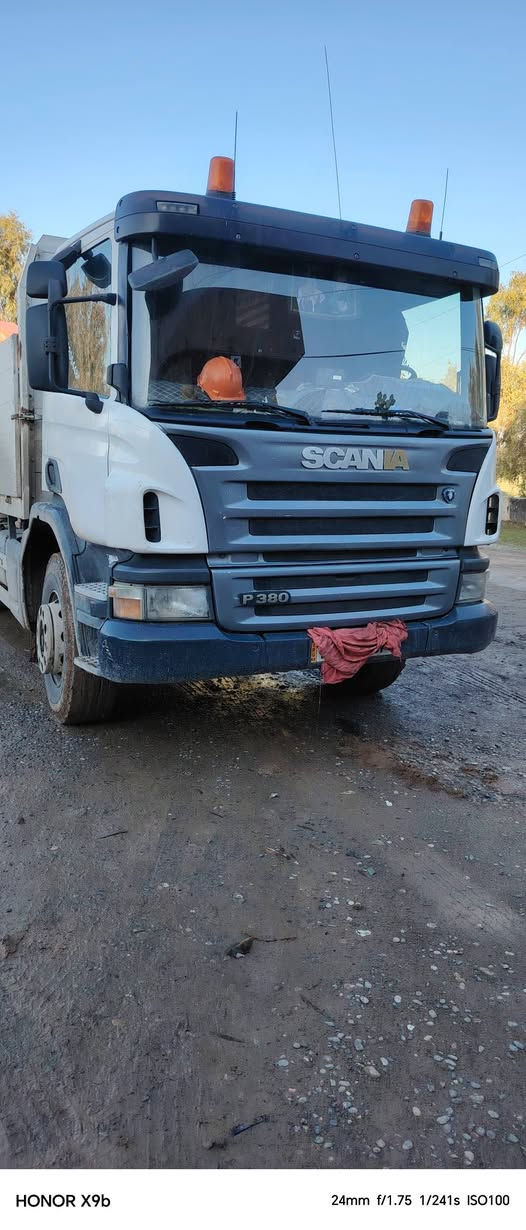 السلام عليكم عندي سكانيا شاصي لبيع***********$$$$***********
