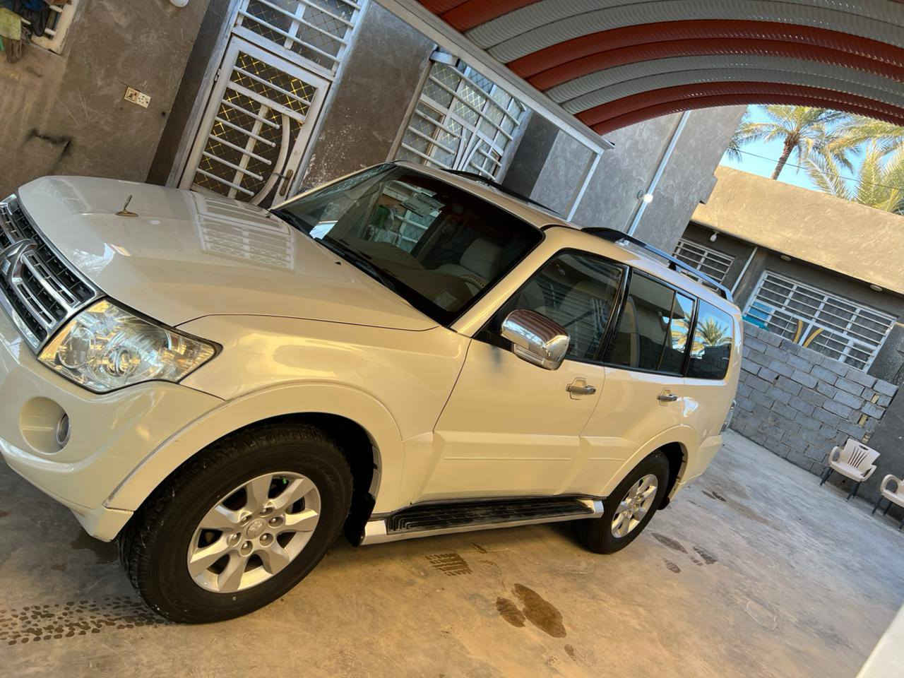 يا الله من رخصت الادمن المحترم سلام عليكم باجيرو 10 حبتور خليجيه رقم بغداد تحويل ثاني يوم  تخم تأير تبريد ثلج حداديه فول محرك وكير خير من الله
مواصفات السياره 
تحكم استيرن جهتين 
مري شفط 
اشاير بل مري
حساسات خلفيه 
دمام خلفي
فتحه سقف 
كشنات كهرباء 
سياره فول معده بصمه
سياره جديده مناقصه اي برغي 
بل عافيه على يأخذه
(ضرر)
الجاملق الخلفي بدون دواخل والباقي كفاله سياره معروضه 148 وبيه مجال مكان السياره بابل ورديه خارج الاستفسار على هاذه رقم ***********
