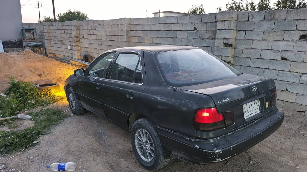 السلام عليكم
متاح هونداي انترا موديل 1993 رقم ديالئ  كير ومحرك كفاله تايرات نضيفه باتري نضيف صدر امامي وخلفي خير وبركه كهربائيات شغاله السياره نواقص بسيطه صبغ بلادي مامصبوغه مكان السياره ديالئ المقداديه السعر 21 ورقه وبيها مجال للشراي وميتعبني للستفسار ***********
