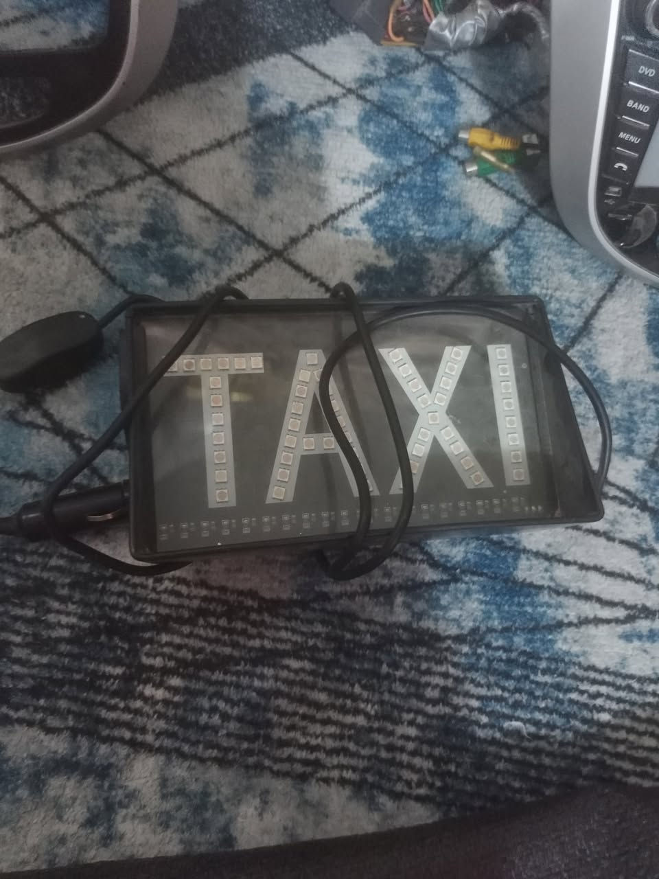 سلام عليكم اطار مسجل اكسنت من 12لل16 يرهم 
وشاشه بلاد هيه والاطار بس الشاشه الجوك الي يعلي وينصي الصوت عاطل تجي وتفحص 
نشرت تكسي شغاله احمر واخضر للبيع كلمن وسعر الشاشه هيه ولاطار 25 الاطار وحده 10 النشره 15 مكاني كوفه


**إذا كنت صاحب هذا الإعلان وتريد حذفه لأي سبب، رجاءا أرسل رسالة إلى الدعم الفني**