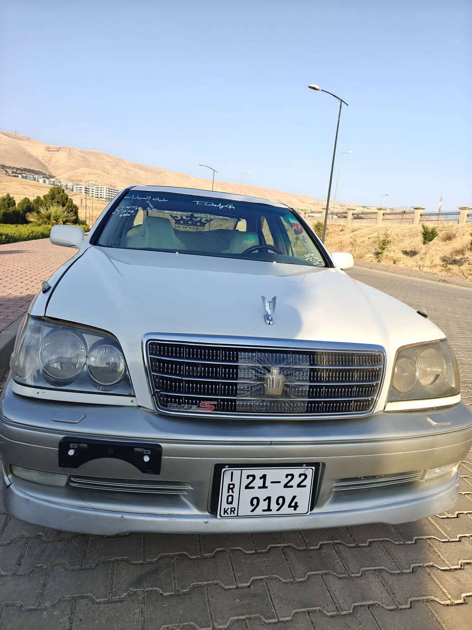 مەلیکە موس d4 171
مەکینە بچوک 2003
دو دوگمەی پەردە195 هەزار ڕۆشتوە
ناو زەرد داشبورد نەجەف
نمونەیە لە جوانی 
ئەشیای ناو سنوقی کامل تیایە
تایەو ویلی تازە 
هەمو ڕۆنەکانی تازە گۆڕاوە
تاقم پێشو دوای تازە داگیراوە
سەیارەکە قرچێکی دوای هەیە ماباقی کەپسە
کۆدی بۆ کراوە
سلێمانی گۆڕینەوەش دەکەم لەگەڵ شاهینەیی موس یان ئاڤانتی ساخ کۆدیان هەبێت***********
