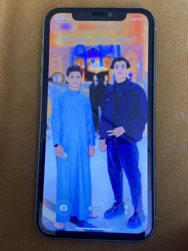 ايفون 11 وكاله كامل مكمل ملحقات شاحنه كفر
سماعات ✔️
كامرات ✔️
شاشه ٣ اختيارات ✔️
سيمكرت ✔️
بصمه ✔️
ذاكره 128✔️
بطاريه 100✔️
 السعر 300 وبي مجال وني خادمكم ✔️
رقم وتساب او خط ***********
