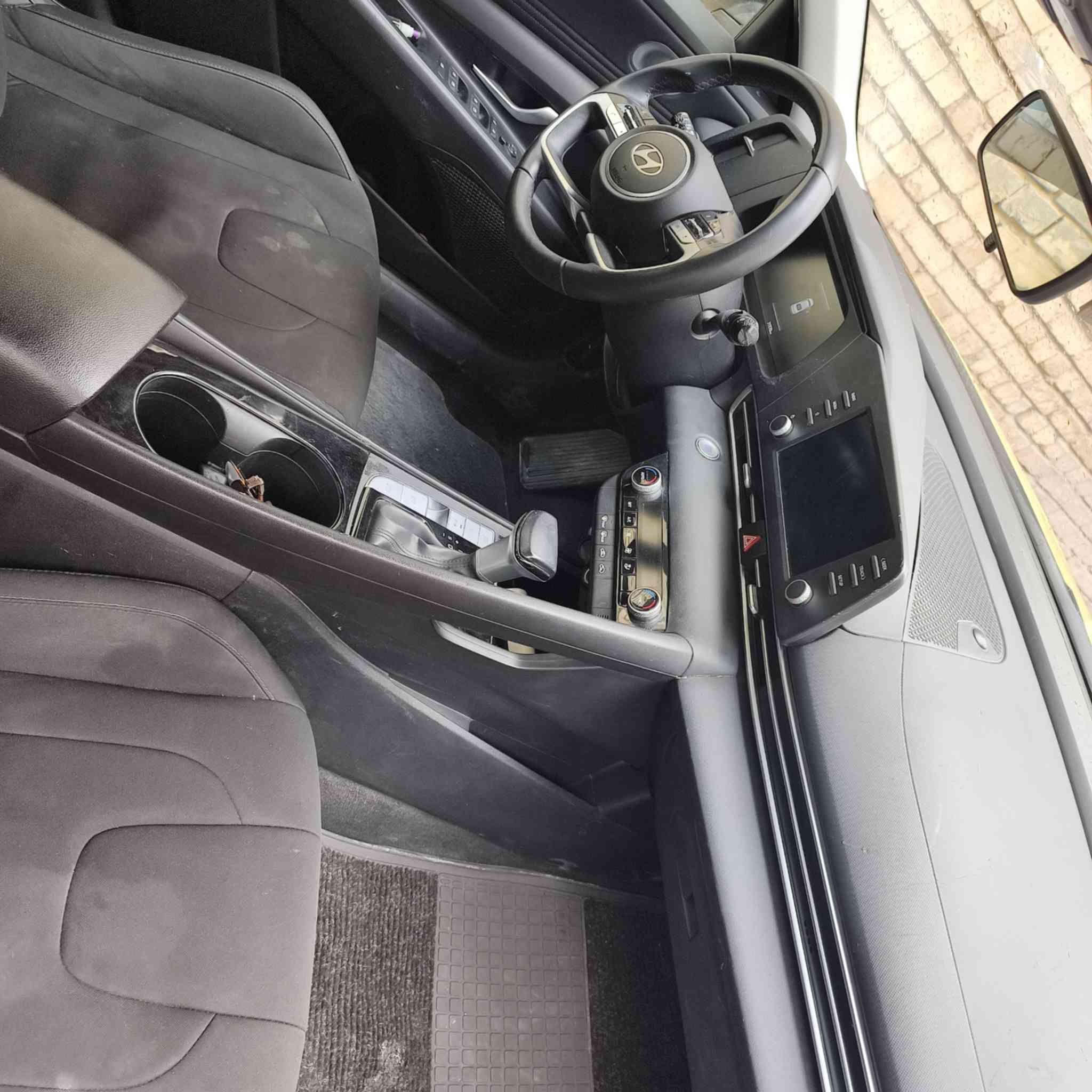 الانتره هايبرد موديل ٢٤ رقم بغداد سعرهه ١٣٠ ورقه اي استفسار يجي خاص او يتصل واتساب  *********** واتساب
