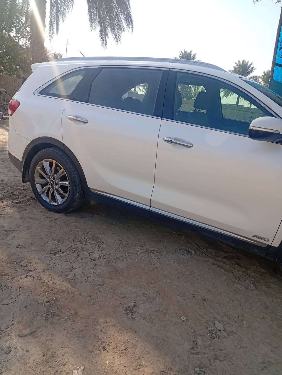 السلام عليكم 
سيارات سورنتوا 
موديل 2016
فول مواصفات مكفولة 
رقم بغداد بسمي
السعر 
225
وبيه مجال قليل 
مكاني بابل 
***********
***********
