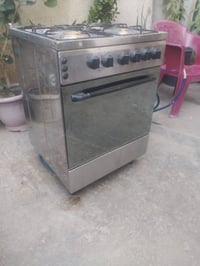 طباخ مصري نضيف جدآ كله شغل على فحص مكاني الشعله السعر ٨٠ هاذا 07712710...