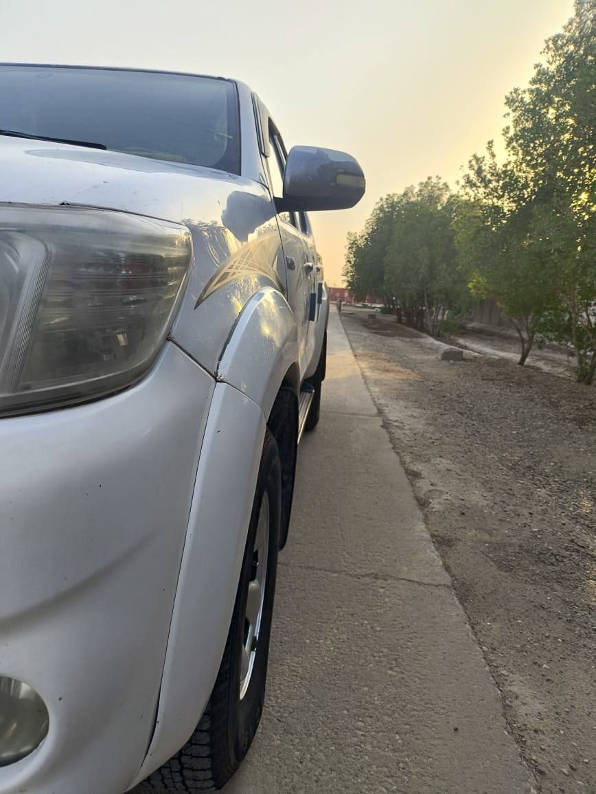 السلام عليكم فورويل كاز 2013
رقم ربيل سنويه صاقطه 
كير محرك مكفولات 
بيهه بارد باب السكن السعر (165/ 
مكان ميسان ‏‪0772 210 8272‬‏
اثير ‏‪0781 807 2308‬‏
