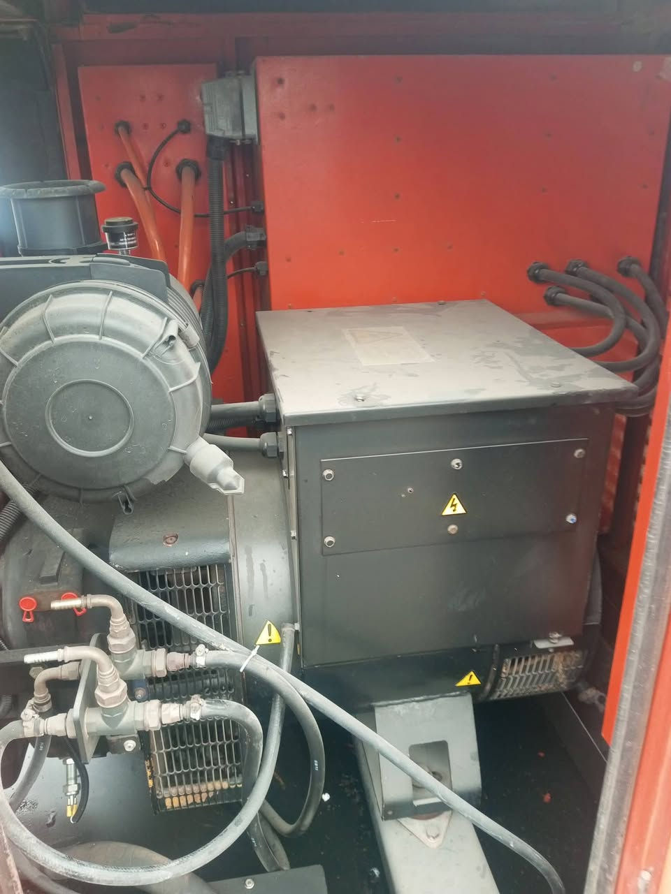 السلام عليكم مولد بيركنز انكليزي اصلي 
 100 كيفي 4سلندر.  كاتم 90 %.   
. الاستفسار عل واتساب
 *********** ***********
توصيل كافه المحافظات  
العنوان أربيل اصناعه الجنوبي
