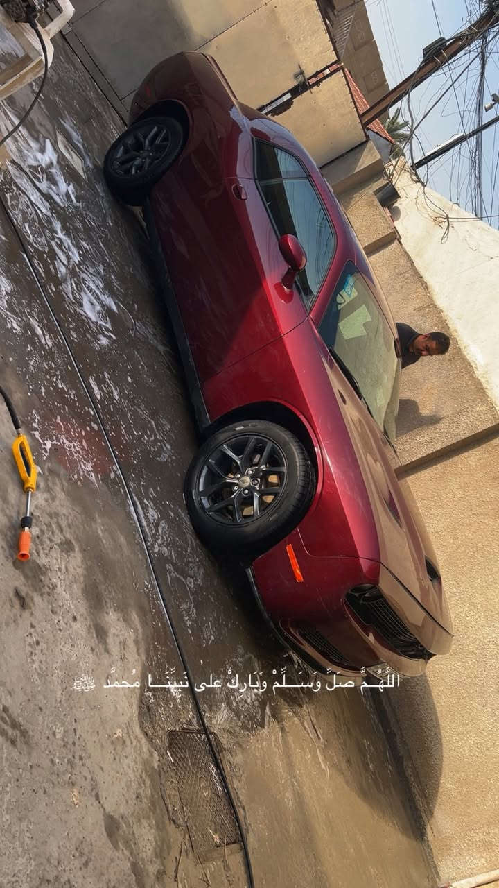 جالنجر 2020 بدون ايرباك حادثها من امريكا خلفي وشويه من الجاملغ الامامي بدون ايرباك مصبوغه حزام بدون معجون البيبان مجرد كلير 
رقم بغداد
ماشيه 60 الف ميل
مكاني بغداد البلديات 
سونار يوضح كلشي 
السعر 143 وبيها مجال بسيط 
***********
