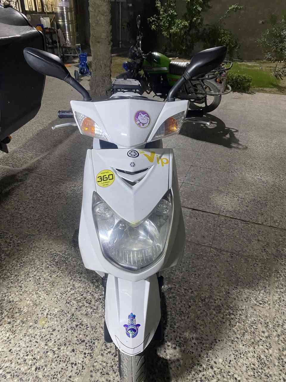 سلام عليكم البيع دراجة سكنس فحل ياباني كابريتر دراجة جديدة سويجين شركة حساس ستاند لايت اصفر وزنون دراجة مابيهة اي نقص خير من الله مكينة بلادية اوراق كاملة كلج رياضي بلادي مري بلادية السعر 800 وبيها مجال بسيط مكاني الرئاسة العبيدي شارع 20 
*********** 
***********
