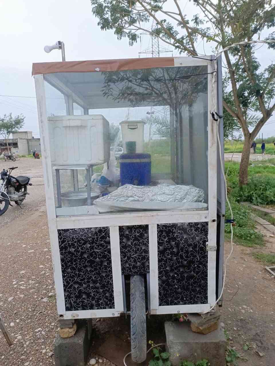 عربانه للبيع كامل مكمل للتواصل هاذ رقم***********
