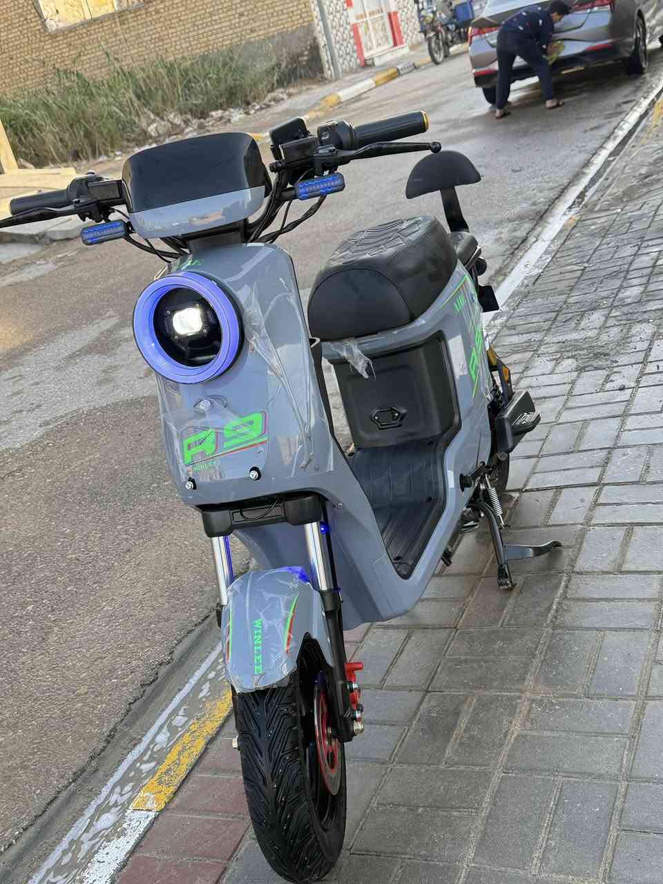 سلام عليكم دراجه شحن للبيع جديد ماصالي شهر من خذته موديل 26 بطاريات ولي الاصلي شرط 32 امبير سعر ب525 وبيه مجال بصيط بيع مستعجل الرقم ***********وبي واتساب 
المكان السماوه مركز
