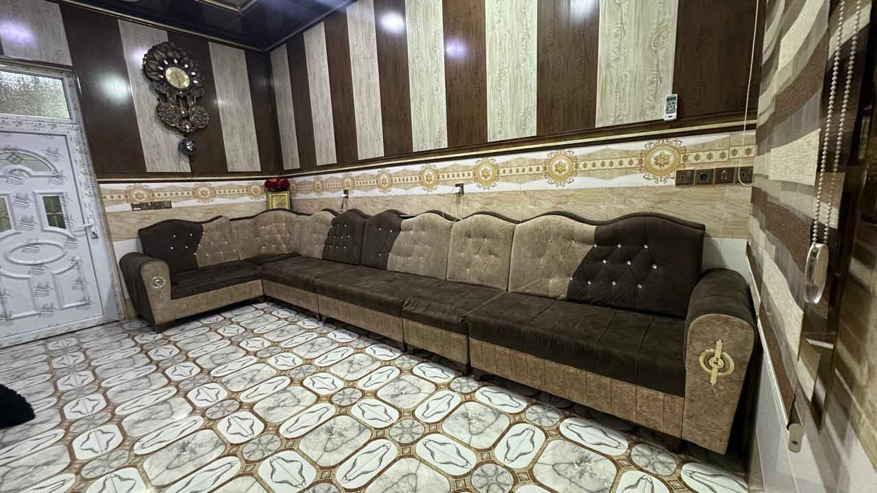 ديوان نضيف للبيع السعر 300وبي مجال للطيبين مكان موصل حي الانتصار رقم ***********
