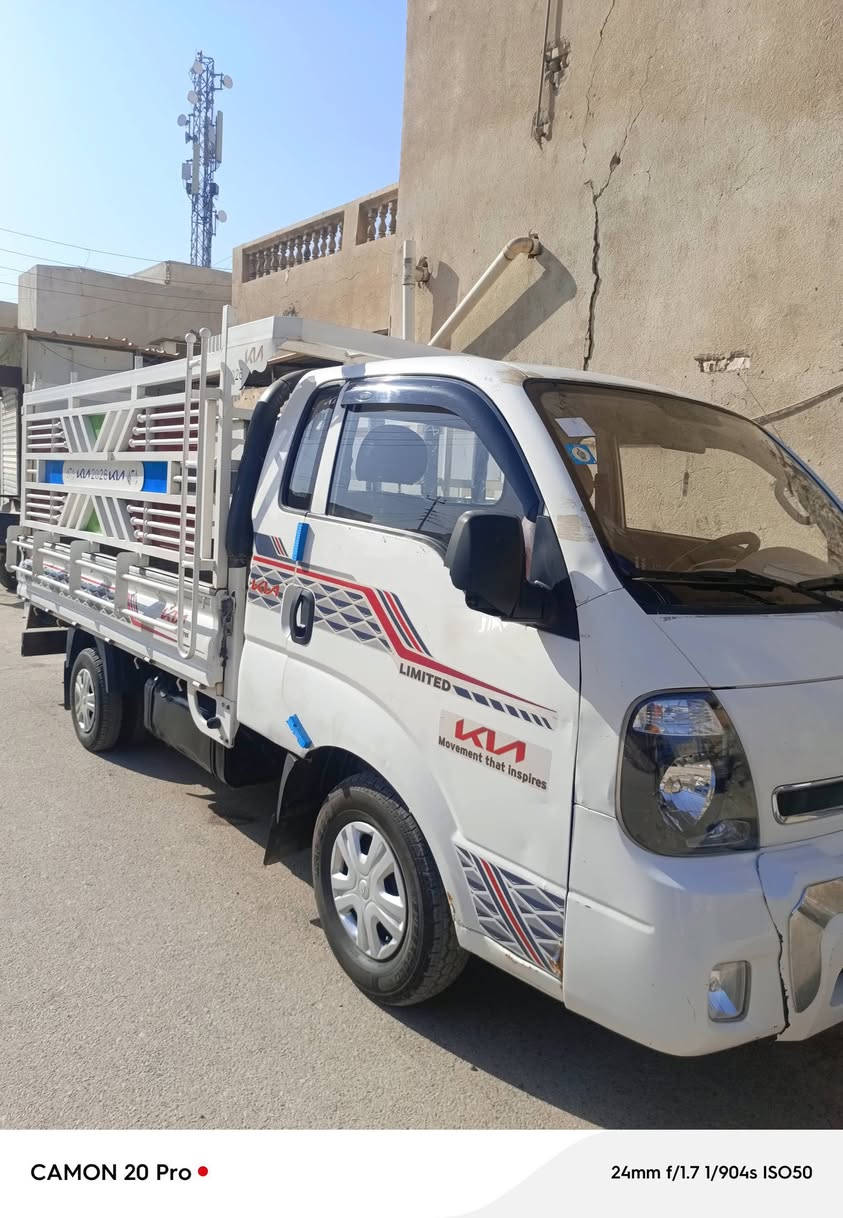 سلام عليكم كية بنكو نثية مفتوح موديل 2015 رقم انكليزي بابل مكان سيارة ناصرية سيارة نظيفة أو خير من الله مداور ثاني يوم السعر 105 ***********
