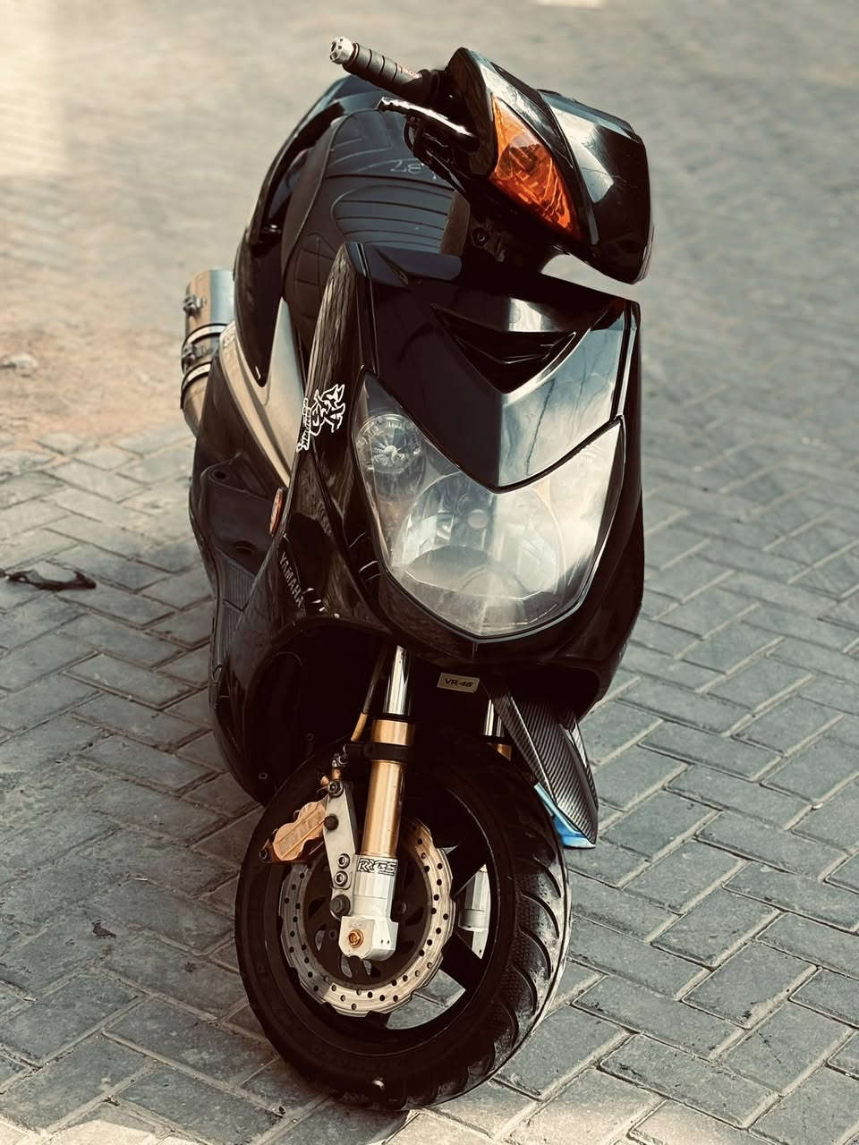 سلام عليكم سكنس فحل بيع أو (مراوس بشي قوي )
دراجه نوزل خطين كوري 
بيها صدر RGS 
بيها فج rRPM 
بيها يدات رياضي 
بيها كور صليب بوشه 58ونص
دراجه فئه كولد طلااعات 
صالنصه بوري عدل قطعيتن 
كشنً رياضي اصلي 
بكلايت مشمي +اشاير مشمي 
بيها فلاوي rpm اصلي
قطره اكسل اصليه ذهبي 
ستان صفح ازرك اصلي 
كلجات رياضي 
دراجه خير من الله شلعه ومعدل 
بعافيه ع ياخذها ***********
