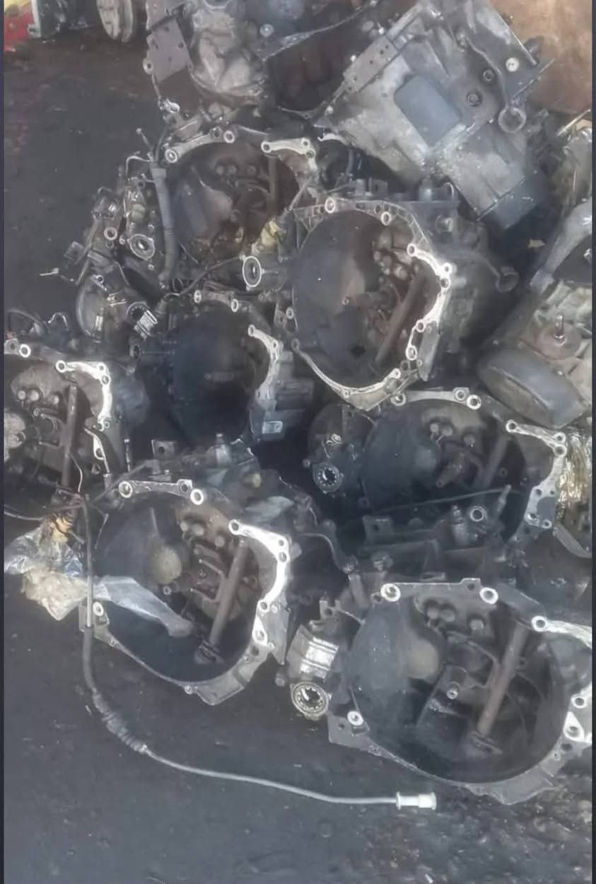 يا الله تعلن محلات حجي راضي عن وصول محركات الفرنسية للسيارات الإيرانية كير عادي خفيف دايمنو سلف باور استيرن نوزل اقتصادي العنوان بغداد الكراده شارع الصناعه قرب محكمه الكراده اي استفسار على الرقم ***********
