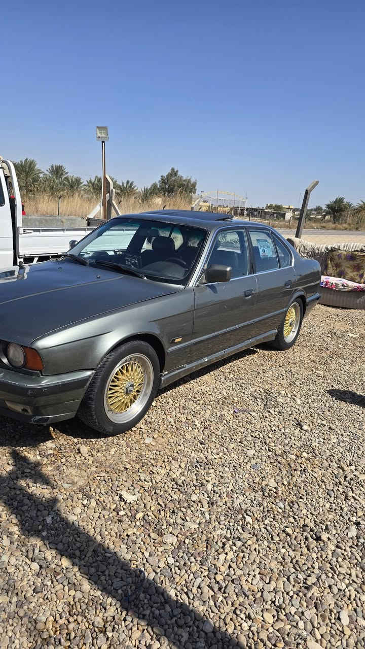 السلام عليكم بي ام موديل 1993/ 520  محرك مسكر فانوس كير محرك شرط صدر شرط
 دبل ارباك ستتم دمام  كهربائيات  رقم انبار  نكليزي  سنويه 31  بسمنا السعر 50 وبيها مجال 
:***********

مكان السياره /الديوانيه /دغاره
