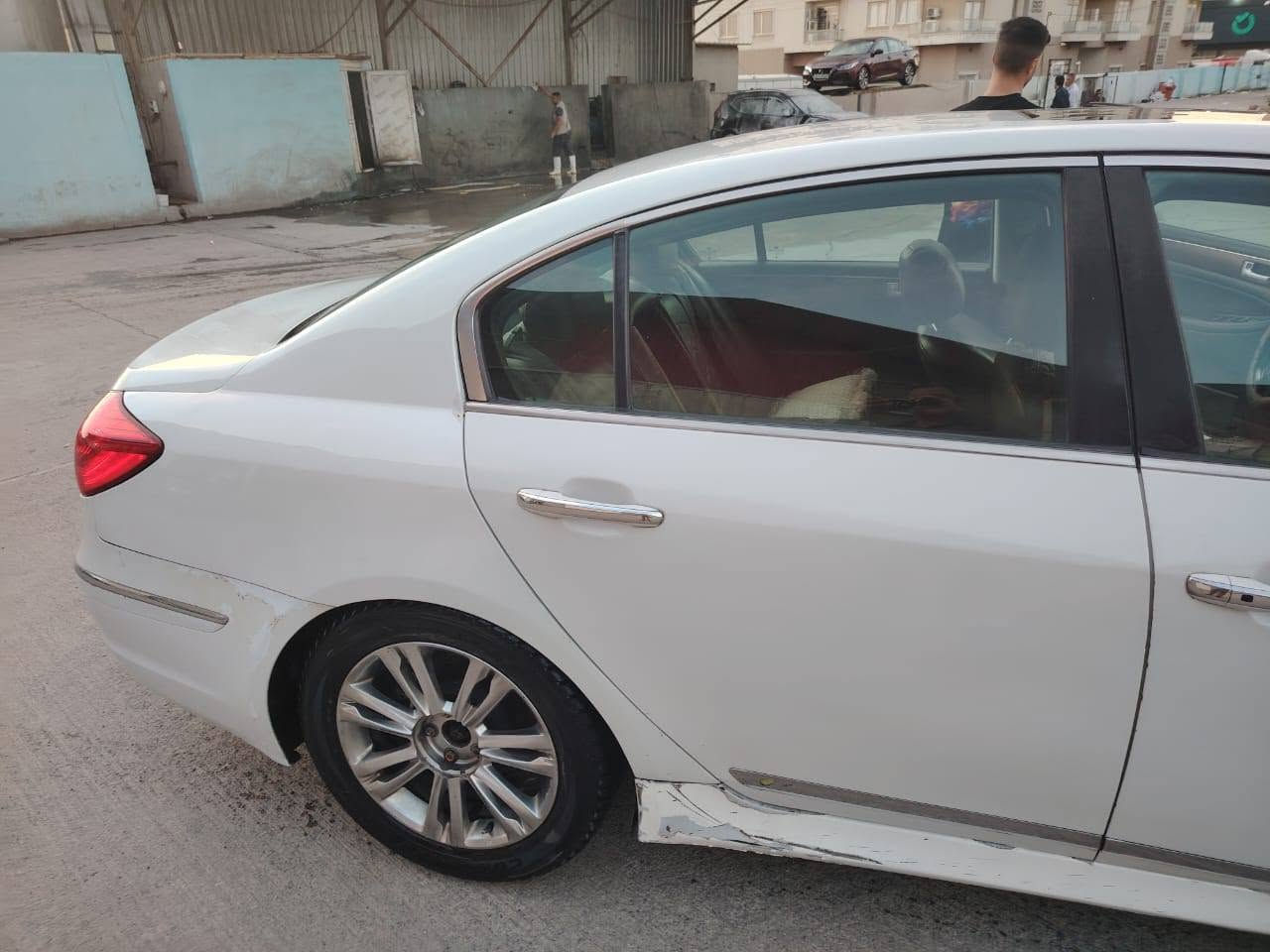 السلام عليكم اخوان جنزز ١٣ خليجي محرك ٣٨٠٠ تنفس طبيعي فوول مواصفات صبغ ربع بنيد وجاملغ وباب صبغ كلير رقم أربيل الجديد سنوية لغاية ٢٨ موجودة في أربيل بسعر ١٠٥ وبيها مجال وترهم مراوس مع رقم شمالي للمعلومات الاتصال على الرقم ***********
