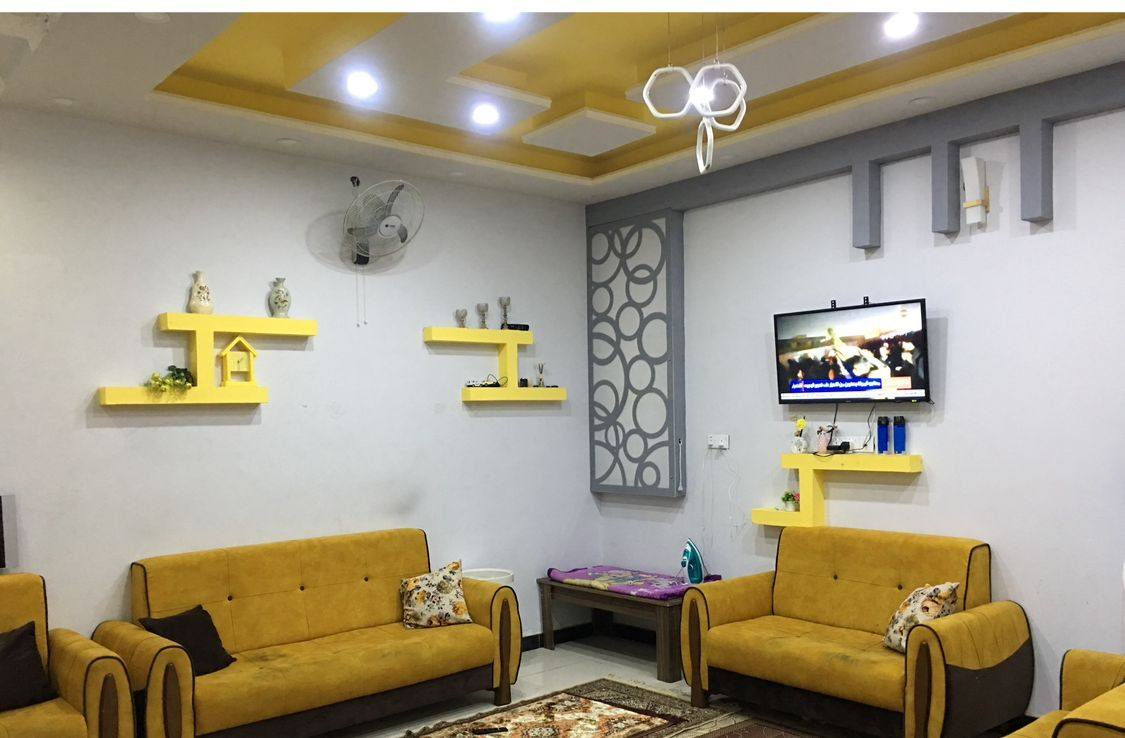 #اعلان دار للبيع 
بيت بناء درجه اولى 
استقبال + غرف عدد اثنين صاله حمامات مناور مطبخ ... 
الجربوعية الاولى قرب مركز صحي الحسين مجاور حسينية الامام الكاظم 
مساحة 200m2 
بناء سنة 2021
السعر 125 مليون ...... 
للاستفسار مراسلتنا او واتس ***********
