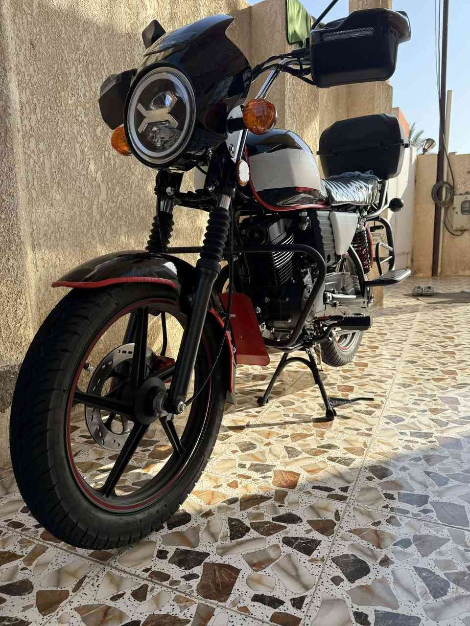 اسلام عليكم
دايوان نفخ محرك 200 موديل 2026 شكل الجديد دشبول الكتروني زيرو ماشية 250 كيلو بعدها بلادية تجي تفحص كامله مكمله ماناقصها شي السعر مليون و 475 وبيها مجال حك الجيه جماعت المليون و400 لحد يخابر لو يراسل الرقم 
***********مكاني ديالى الخالص وحياكم الله
